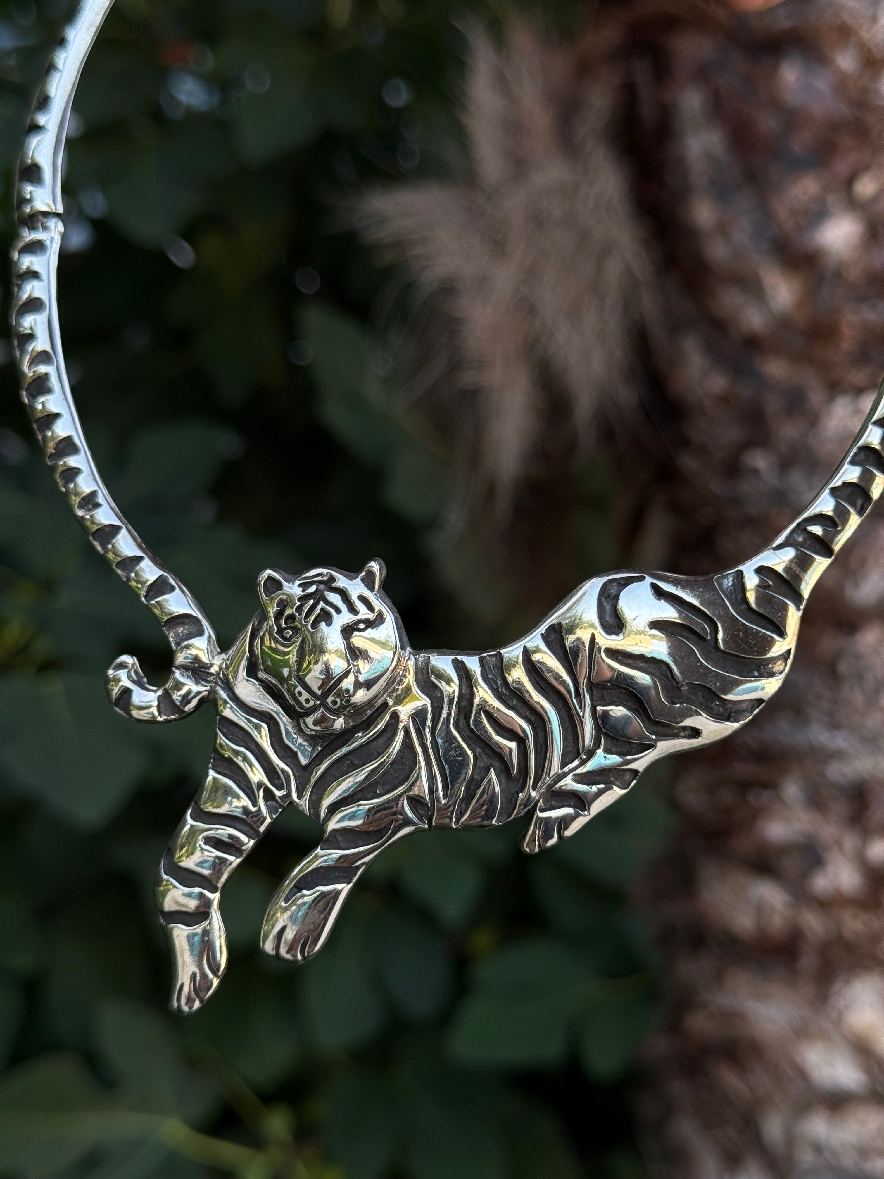 Sterling Silver Tiger Collar Necklace – Luxury Statement Jewelry